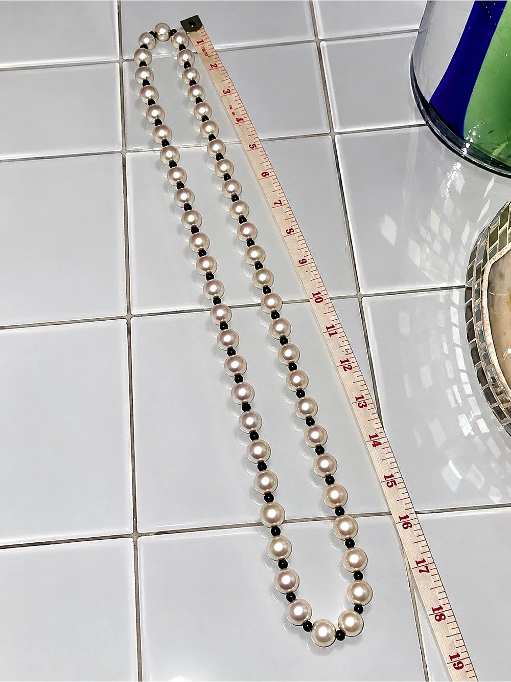 Pearl Beaded Necklace 18 inches Like New